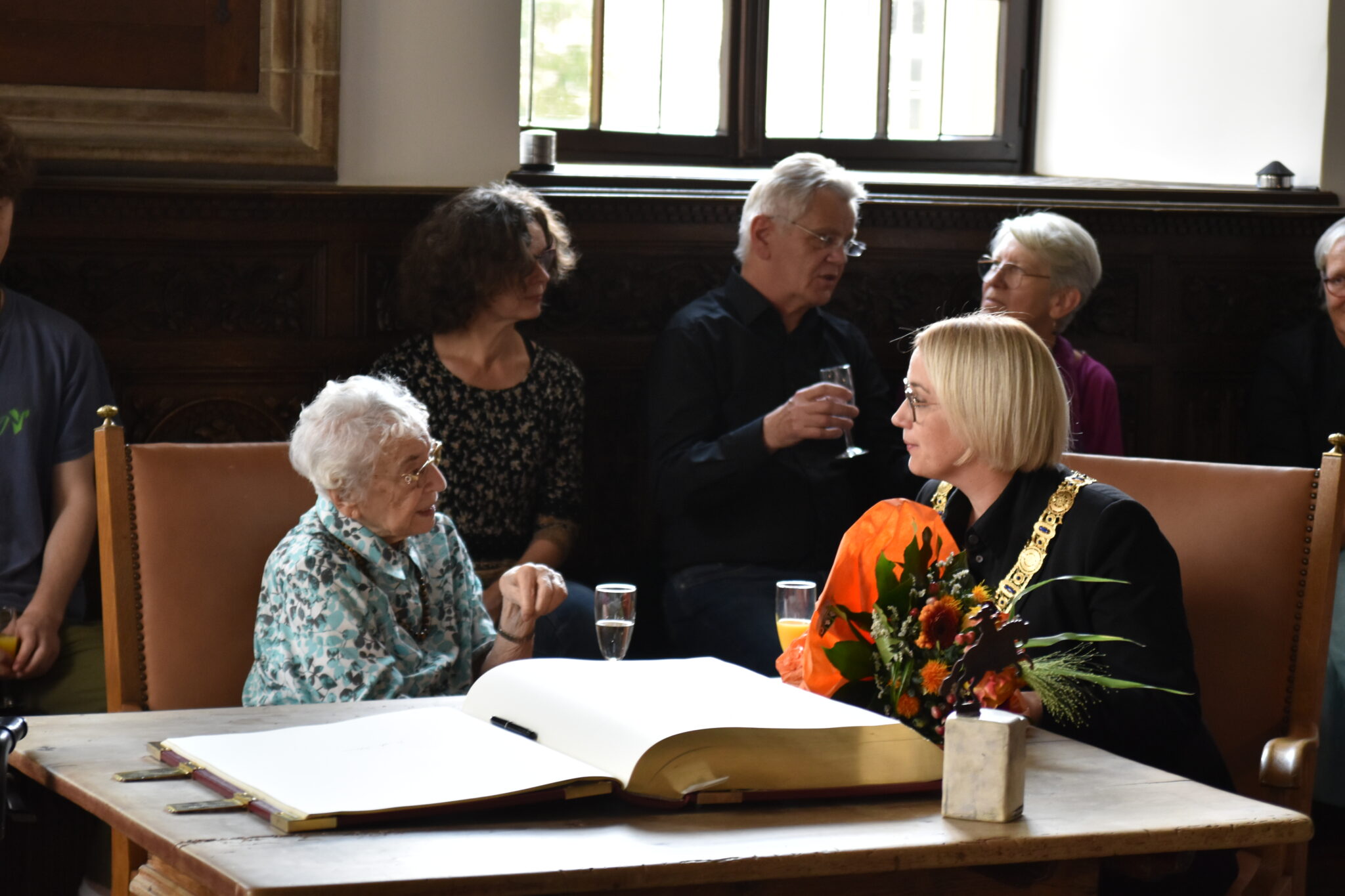 Zurück in der Friedensstadt Osnabrück – für eine besondere Ehre! - Ruth ...
